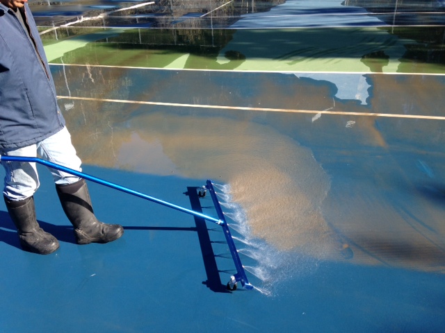 Stateline Pressure Washing prioritizes the use of environmentally-friendly cleaning solutions for tennis court maintenance